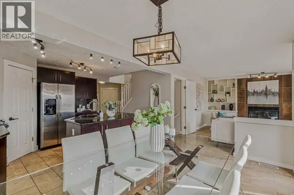 286 Mountain Park Drive SE, Calgary, AB T2Z2L3