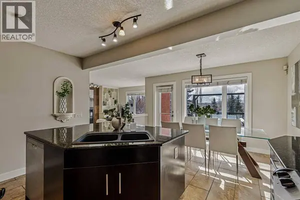 286 Mountain Park Drive SE, Calgary, AB T2Z2L3