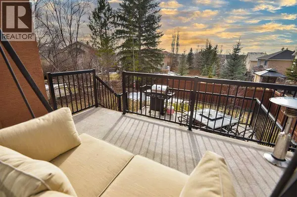 286 Mountain Park Drive SE, Calgary, AB T2Z2L3