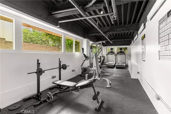 321 N Oakhurst DR #306, Beverly Hills, CA 90210