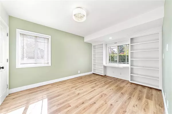 5400 Columbus AVE, Sherman Oaks, CA 91411