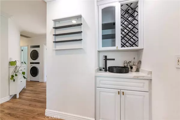 5400 Columbus AVE, Sherman Oaks, CA 91411