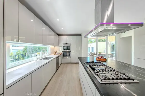 507 N Formosa, Los Angeles, CA 90036