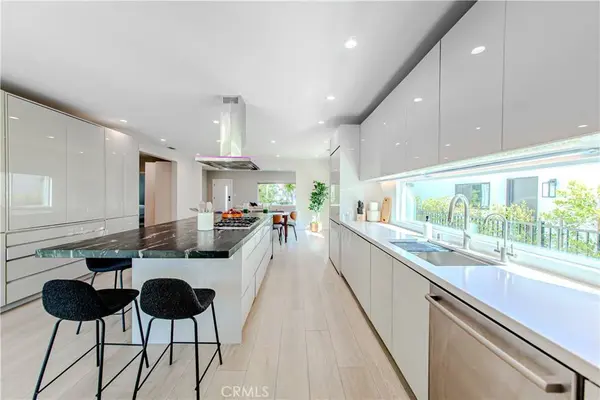 507 N Formosa, Los Angeles, CA 90036