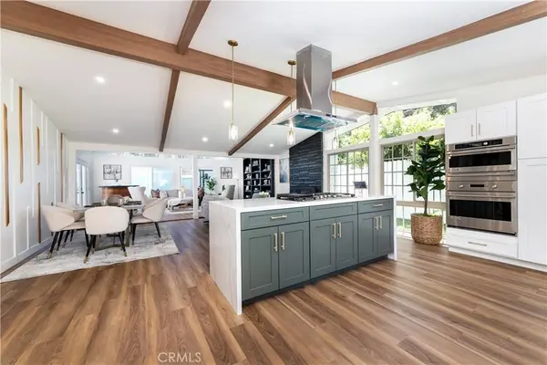 22838 Epsilon ST, Woodland Hills, CA 91364