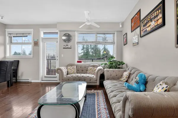 22858 Lougheed HWY #404, Maple Ridge, BC V2X 2V6