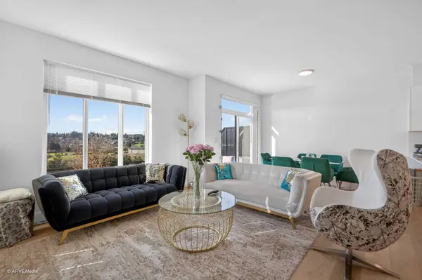 15255 Sitka DR #101, Surrey, BC V3S 0B1