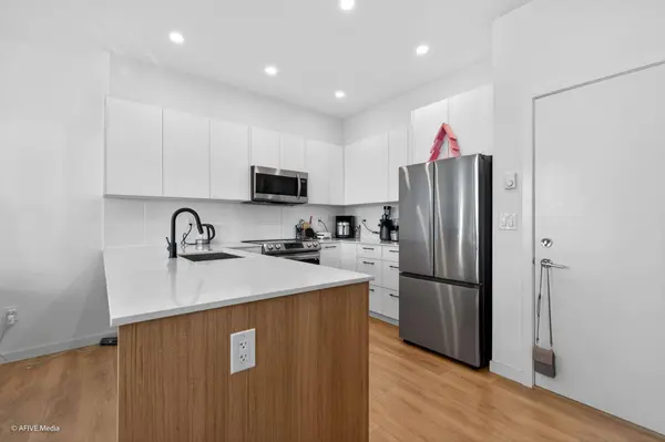 15255 Sitka DR #101, Surrey, BC V3S 0B1