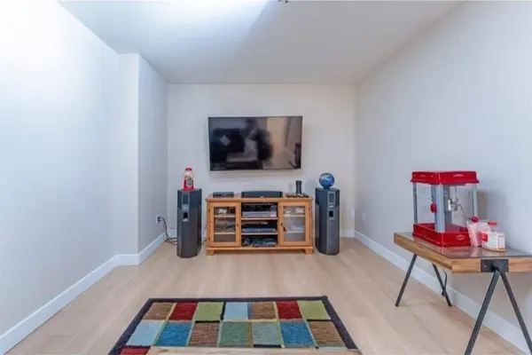 12040 68 AVE #146, Surrey, BC V3W 1P5