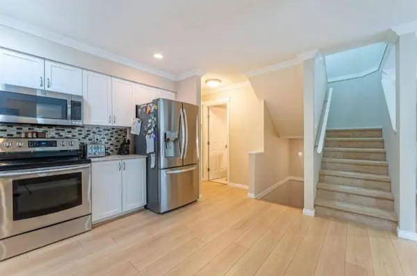 12040 68 AVE #146, Surrey, BC V3W 1P5