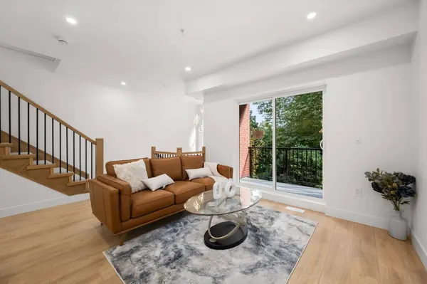 2258 Kelly AVE #3, Port Coquitlam, BC V3C 1X9