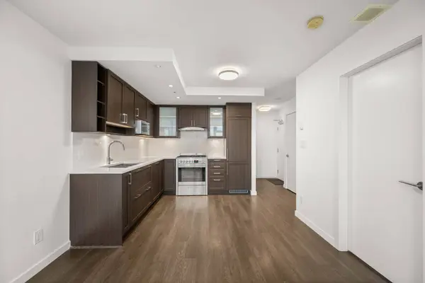 5665 Boundary RD #2810, Vancouver, BC V5R 0E4