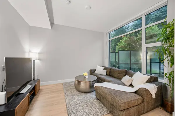 3482 Marine WAY, Vancouver, BC V5S 0H1