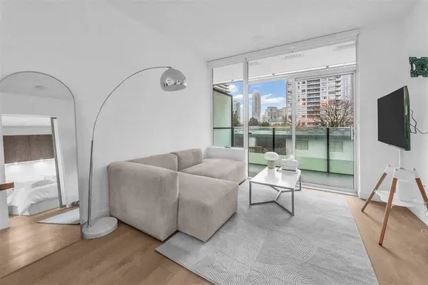 6463 Silver AVE #401, Richmond, BC V5H 0K4