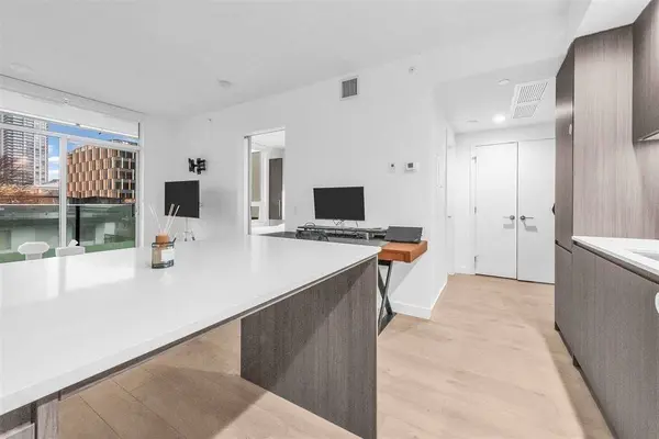 6463 Silver AVE #401, Richmond, BC V5H 0K4
