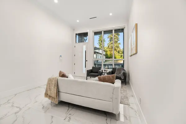 11481 138a ST, Surrey, BC V3R 0J3