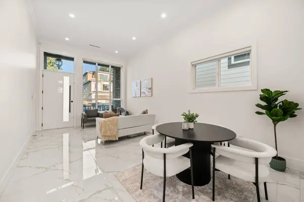 11481 138a ST, Surrey, BC V3R 0J3