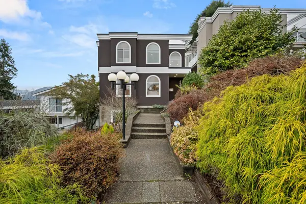 4863 Cambridge ST, Burnaby, BC V5C 1H9