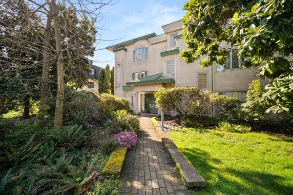177 W 5th ST #103, North Vancouver, BC V7M 1J6
