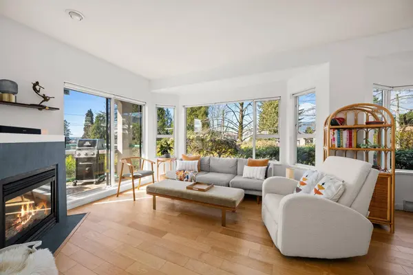 177 W 5th ST #103, North Vancouver, BC V7M 1J6