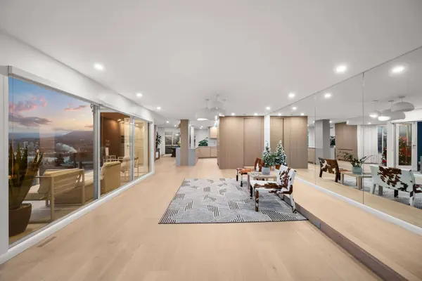 4863 Cambridge ST, Burnaby, BC V5C 1H9