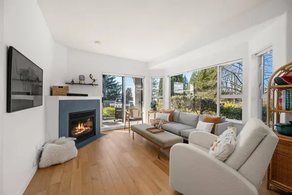 177 W 5th ST #103, North Vancouver, BC V7M 1J6