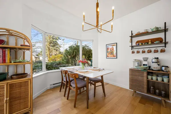 177 W 5th ST #103, North Vancouver, BC V7M 1J6
