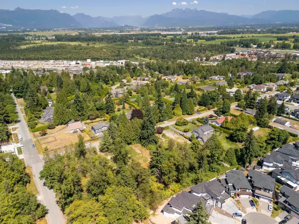 17336 101 AVE, Surrey, BC V4N 4L7