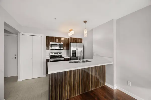 22318 Lougheed HWY #503, Maple Ridge, BC V2X 2T4