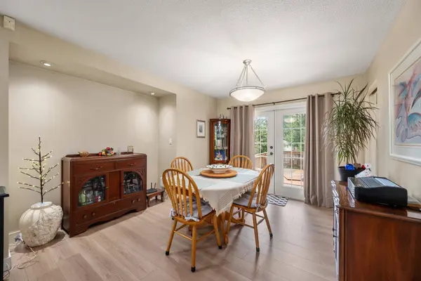 5910 135 ST, Surrey, BC V3X 1K9