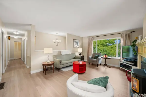 5910 135 ST, Surrey, BC V3X 1K9