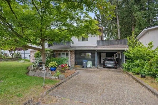 5910 135 ST, Surrey, BC V3X 1K9