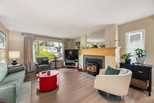 5910 135 ST, Surrey, BC V3X 1K9