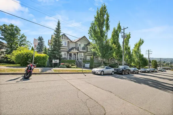 368 Ellesmere AVE #111, Burnaby, BC V5B 3S9