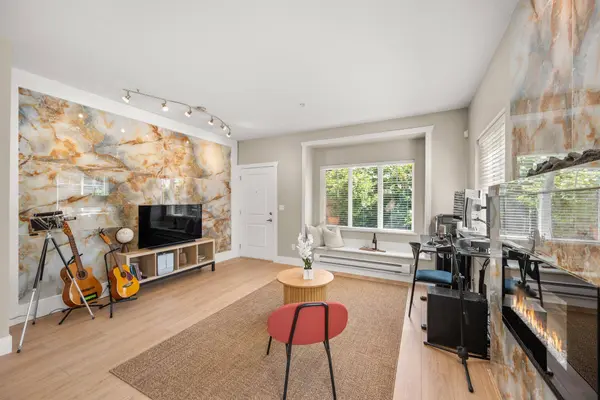 368 Ellesmere AVE #111, Burnaby, BC V5B 3S9