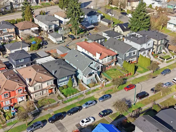 5541 Lanark ST, Vancouver, BC V5P 2Y2