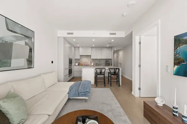7418 Paulson ST #602, Vancouver, BC V6P 0K2
