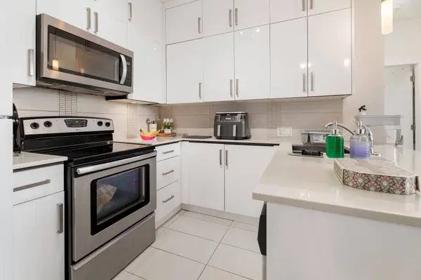 13399 104 AVE #308, Surrey, BC V3T 0C9