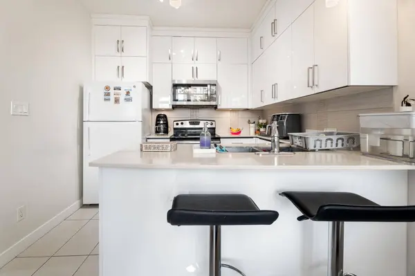 13399 104 AVE #308, Surrey, BC V3T 0C9