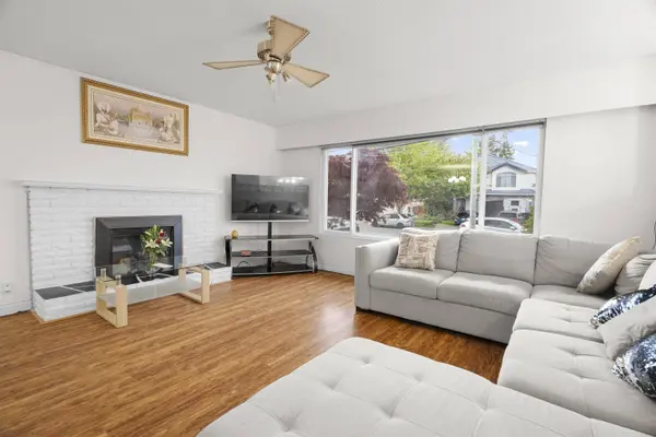 11776 86 AVE, Delta, BC V4C 2W2