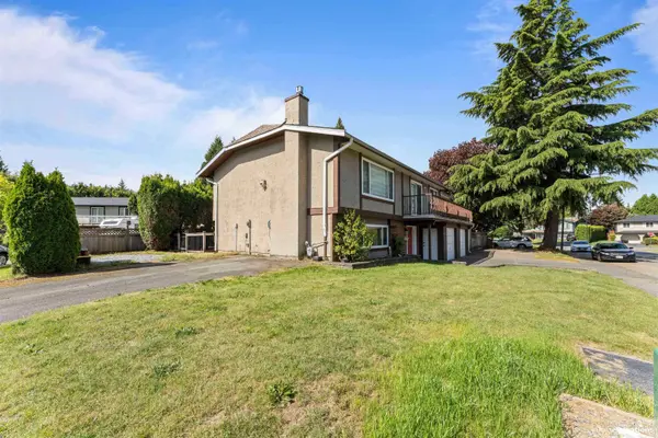 11662 89a AVE, Delta, BC V4C 7G5