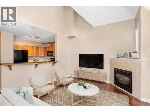 1128 Sunset DR #102, Kelowna, BC V1Y9W1