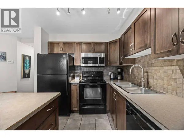 654 COOK RD #250, Kelowna, BC V1W3G7