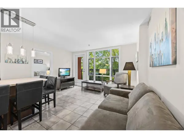 654 COOK RD #250, Kelowna, BC V1W3G7