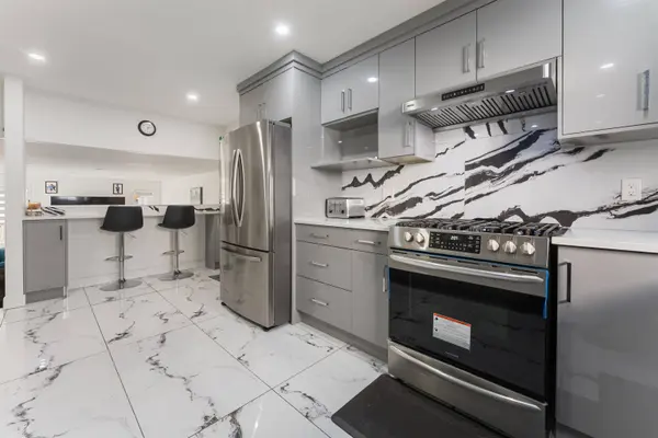 7309 123 ST, Surrey, BC V3W 9J2