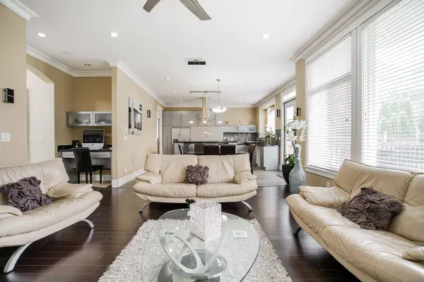 15075 70a AVE, Surrey, BC V3S 2E2