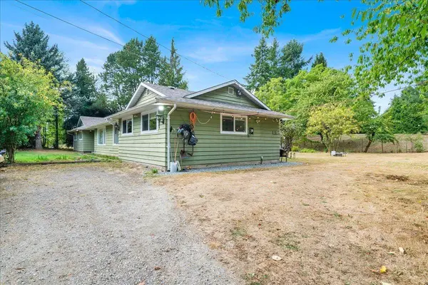 23179 16 AVE, Langley, BC V2Z 1K7