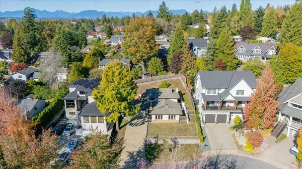 18143 57a AVE, Surrey, BC V3S 1J7