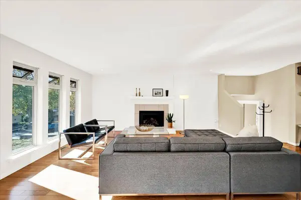 18143 57a AVE, Surrey, BC V3S 1J7