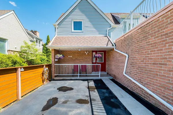 1157 Kos BLVD, Mississauga, ON L5J 4L3